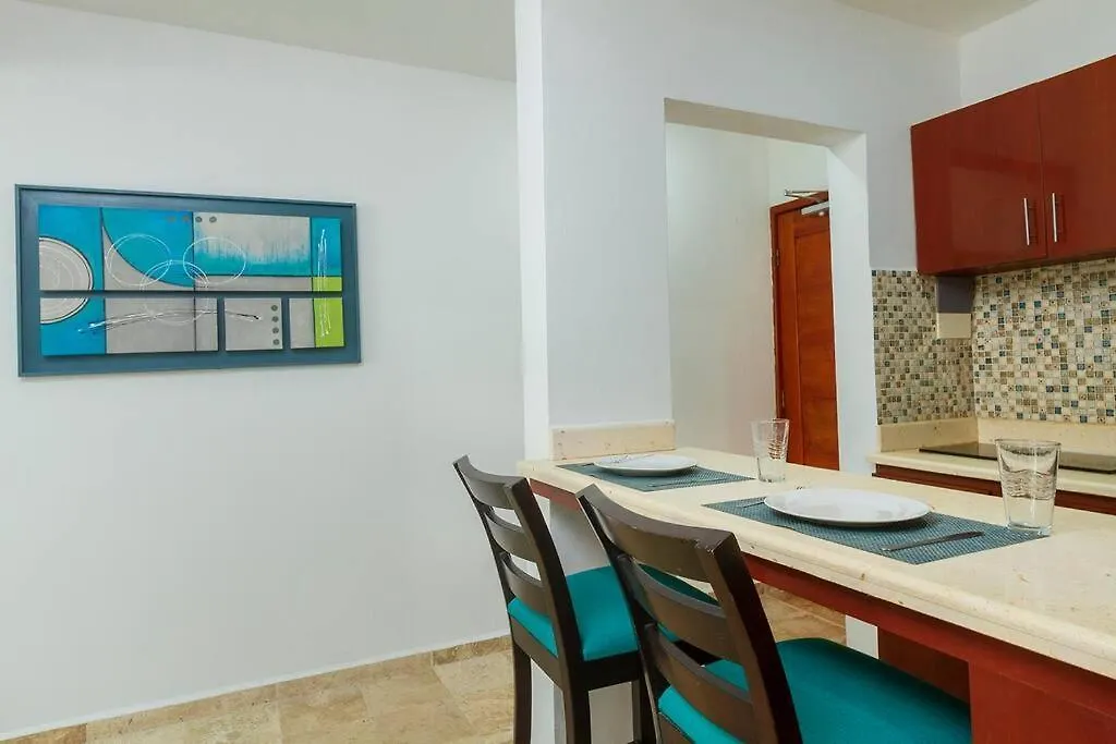 Comfortable Studio 3 Blocks From The Beach Playa del Carmen Apartment